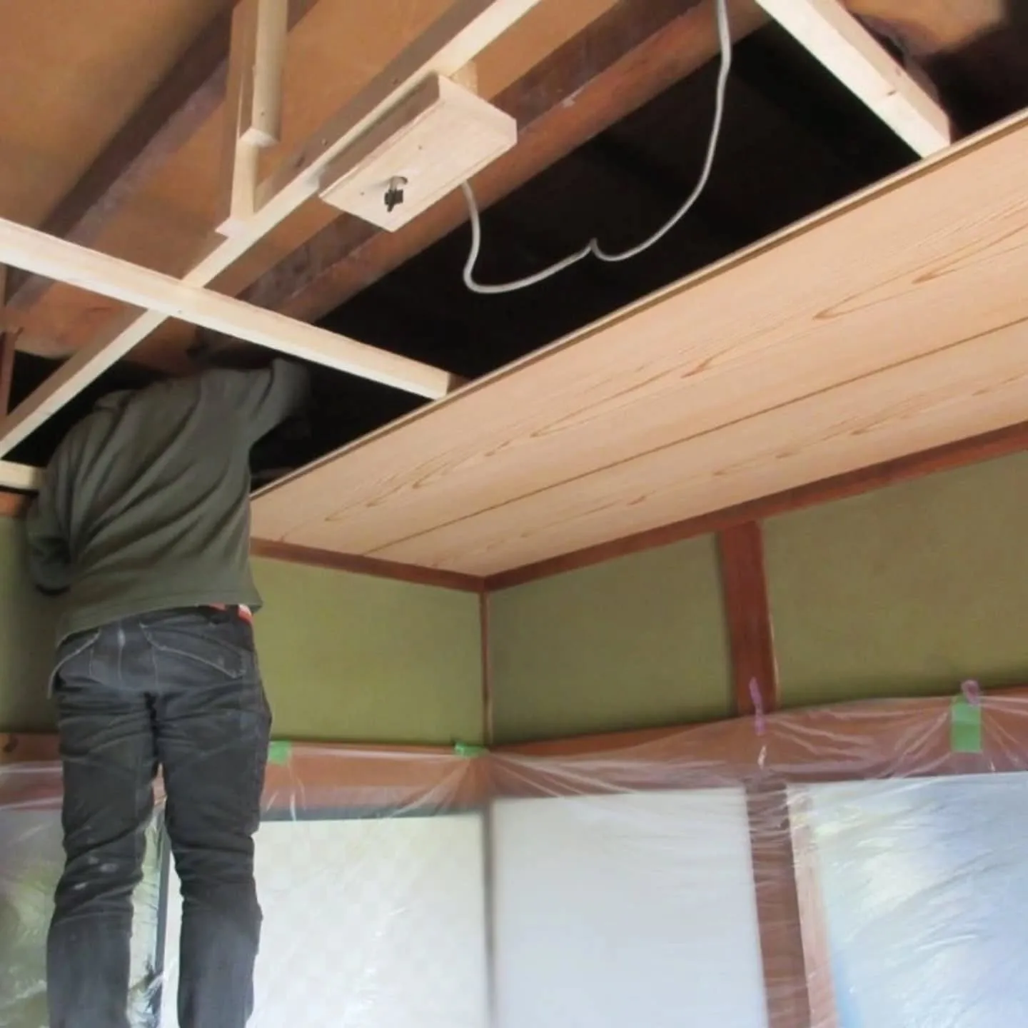 愛西市Ｓ様邸　目透かし天井の張り替えbefore/after