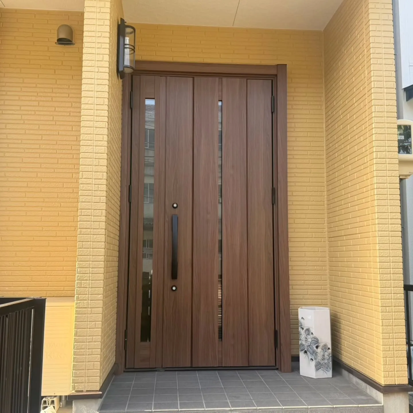 名古屋市中川区Ｏ様邸 玄関扉のカバー工法