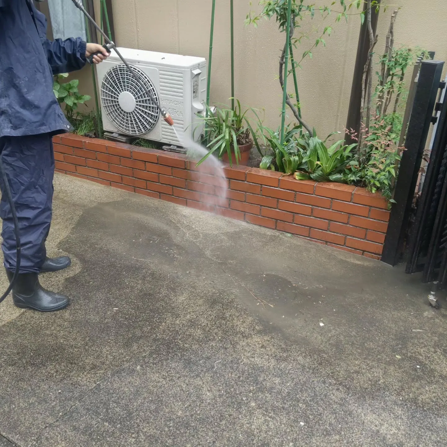 名古屋市南区Ｓ様邸 外壁塗装、防水塗装が終わり足場を解体しま...